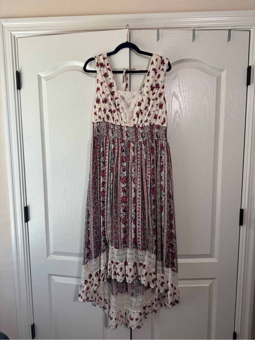 Torrid Cream Floral Lace-Trim Maxi Dress with Red Roses